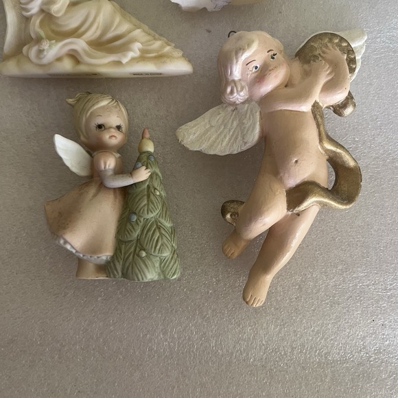 Angel Bundle Ceramic Porcelain Figurines Christmas Ornaments Lot Of 4 - Picture 2 of 11